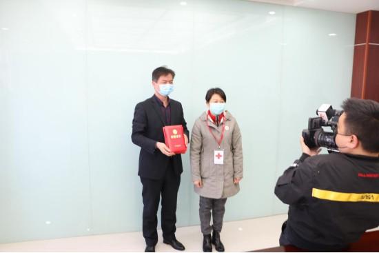 南京九建向六合區(qū)紅十字會捐款，齊心協(xié)力共抗疫情！-第4張圖片-南京九建